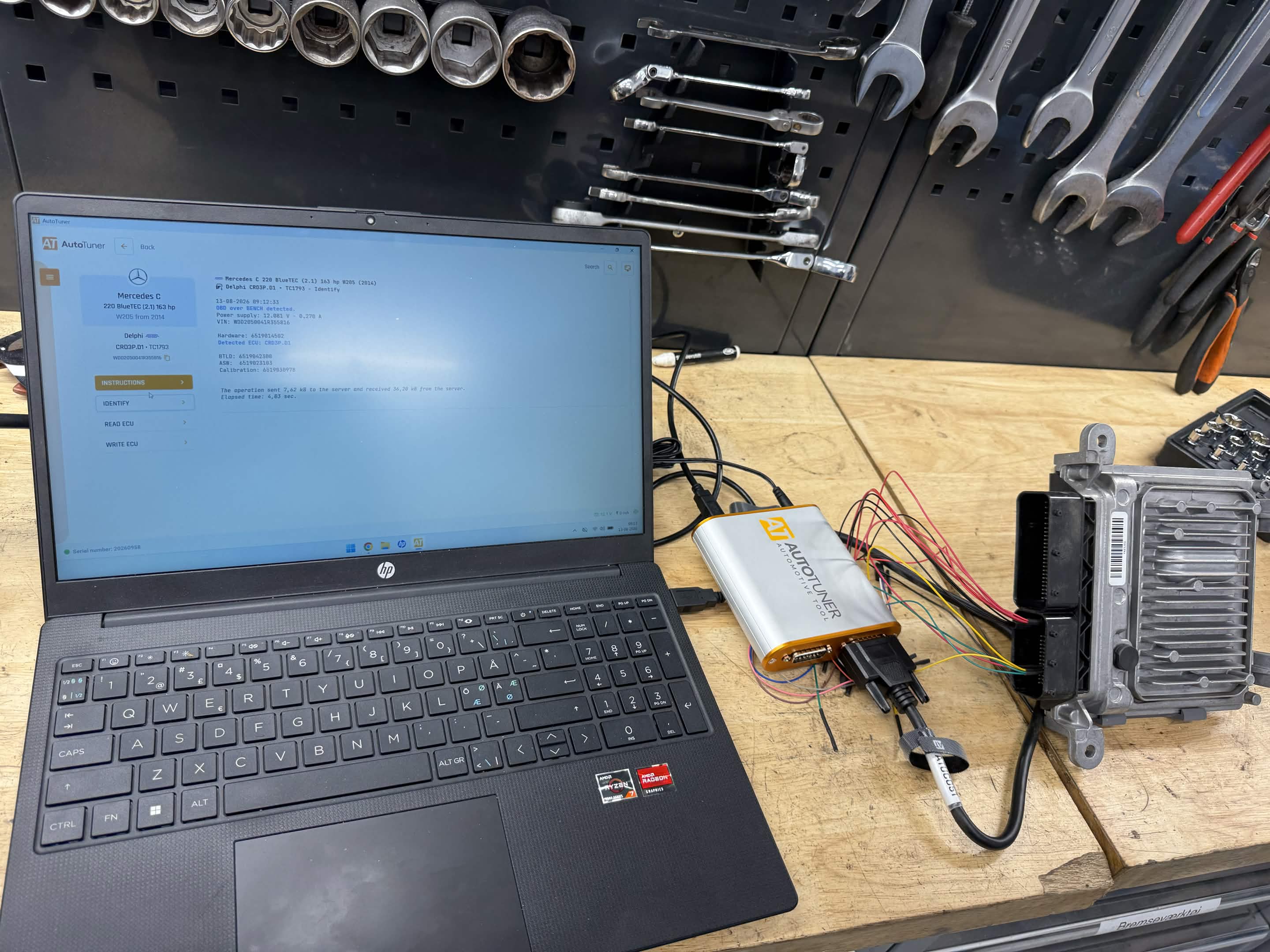 ECU-udstyr til motoroptimering og chiptuning hos MH Autoteknik